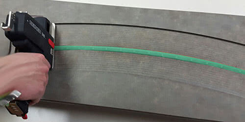 Etiquetar las piezas de plástico