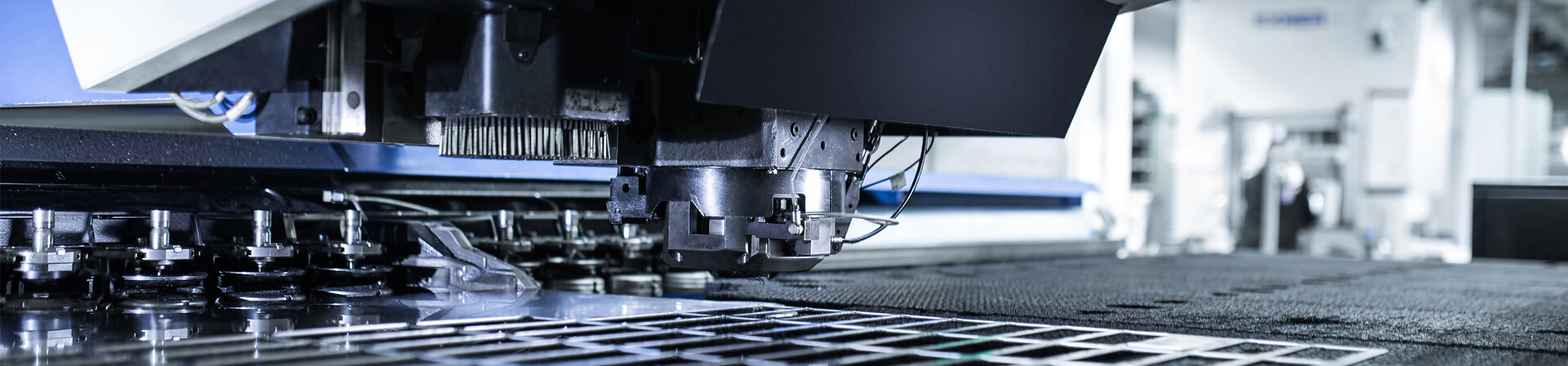 Reiner Banner Laserschneiden 1 3000x700.jpg